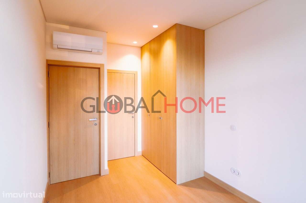 Apartamento T2 Renovado com Terraço em Fânzeres-31