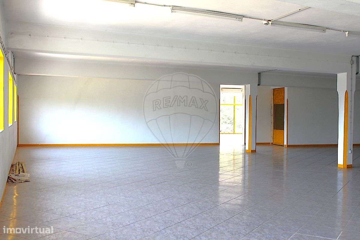 Outros - Comercial  para arrendamento - Grande imagem: 3/16