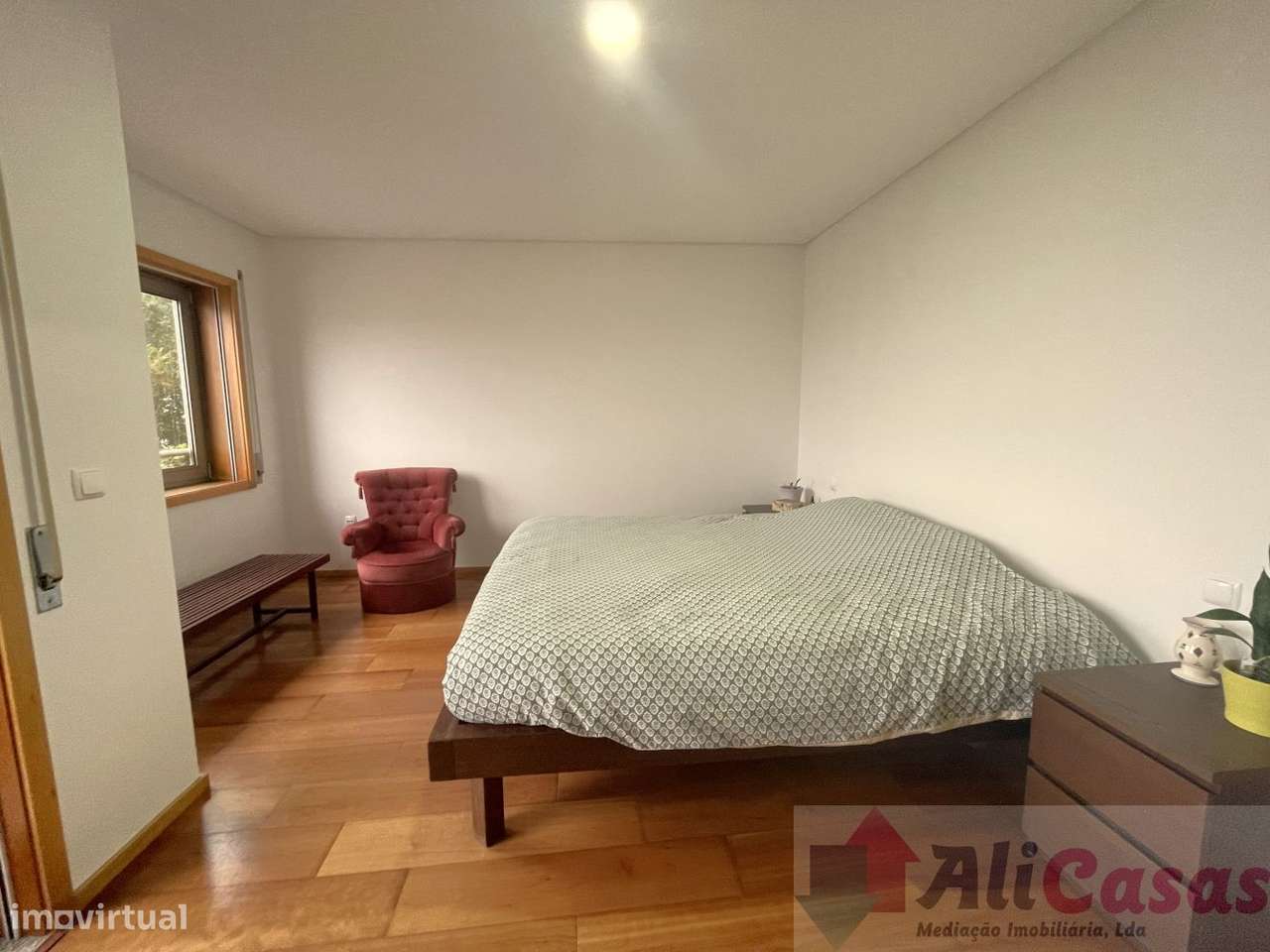 Excelente T3 Último Piso- Lugar de Garagem P/2 carros-36