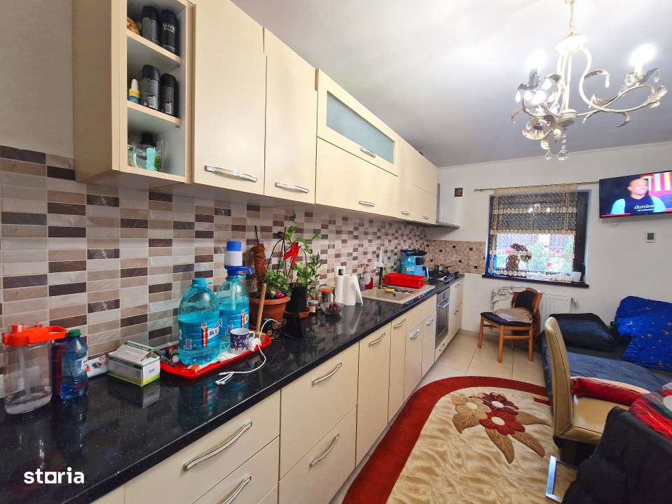 Refugiu Premium in Mogosoaia: Vila P+M, 5 dormitoare, curte 356 mp - Imagine principală: 4/19