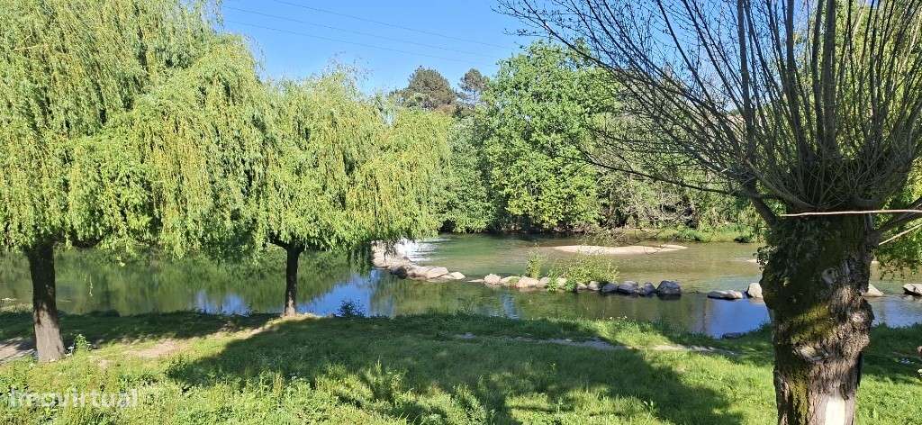 Lote c/ Moradia em Estrutura - Soutelo-5