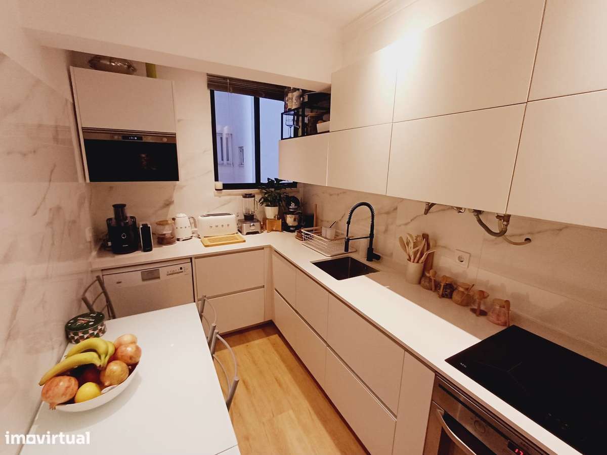 Apartamento T2 Totalmente Remodelado na Quinta do Romão, Quarteira-5