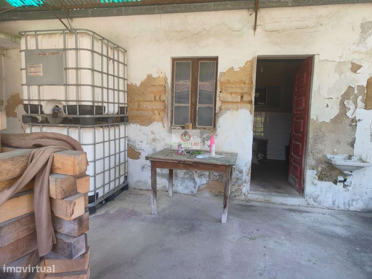 Moradia para restaurar  com terreno para construção em Nariz-9