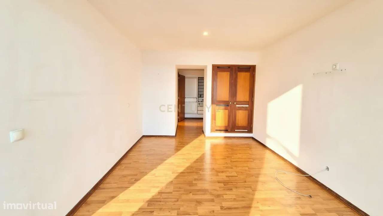 Apartamento T2 duplex com Vista Mar em Sesimbra, Setúbal-17