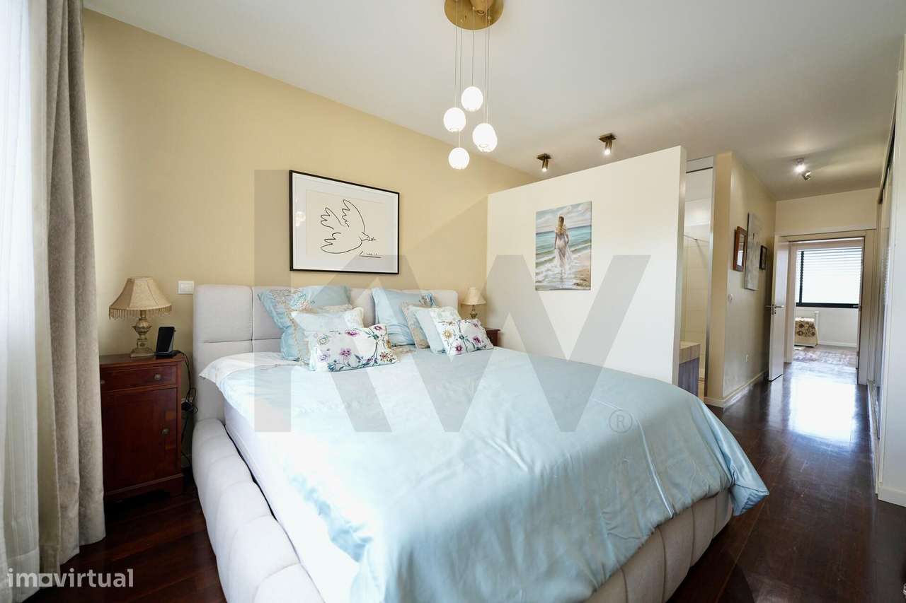 Apartamento T2 nas Madalenas com 170 m2 de área bruta, último piso.-6