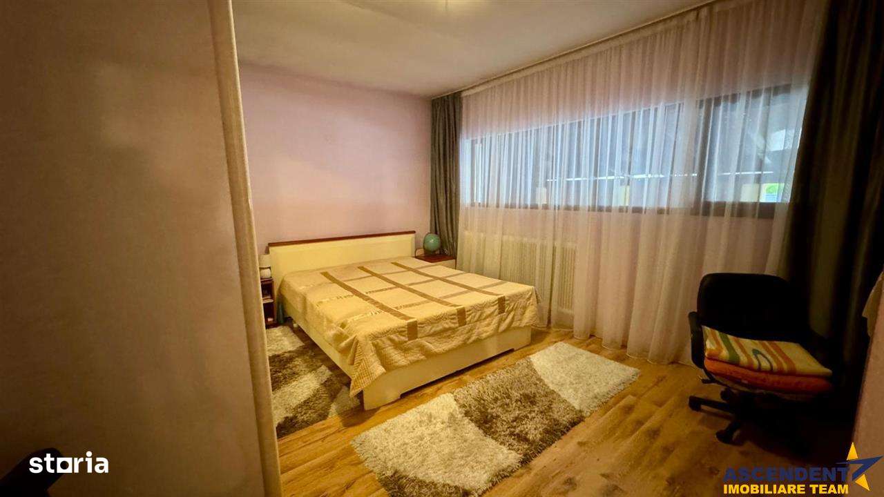 Vila spatioasa in Sancraiu, 2 intrari, foisor, parcare,5 minute de Tar - Imagine principală: 5/17