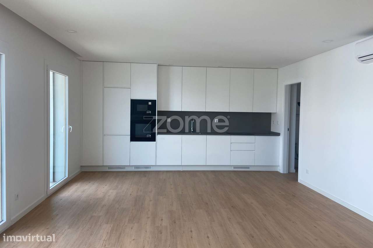 Apartamento T3 c/ 3 Suítes e Terraço - Grande imagem: 2/15