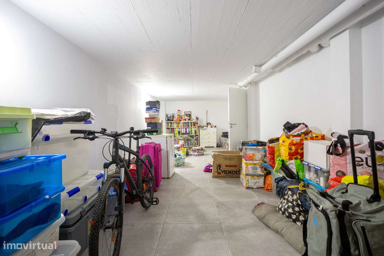 Moradia T4 Semi-Nova-39