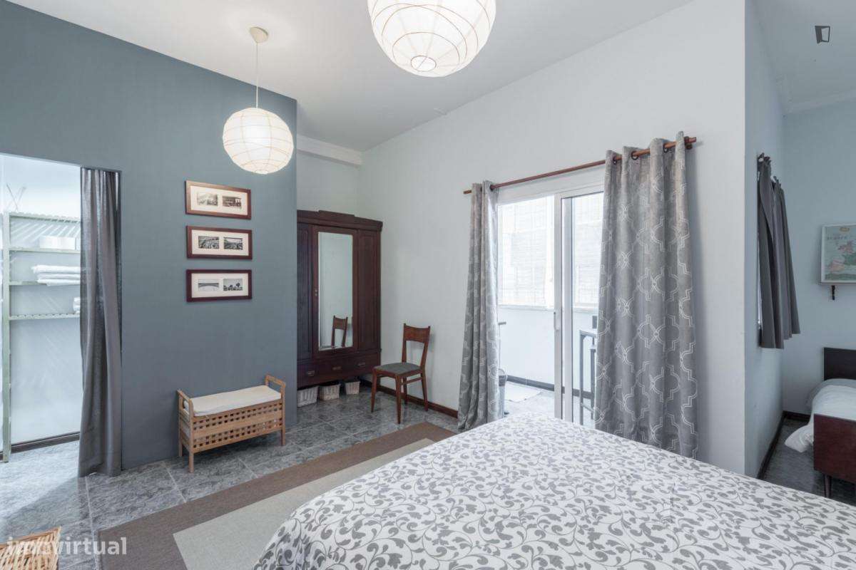 Estúdio - localizado em Paranhos Porto - Grande imagem: 5/8