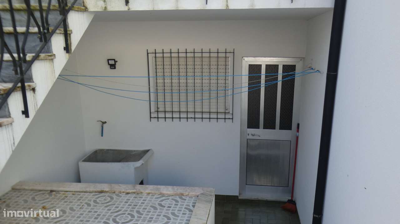 Moradia T3 Vila Nova da Telha - Grande imagem: 4/30