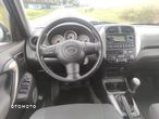 Toyota RAV4 2.0 VVT-i 4x4 - 17