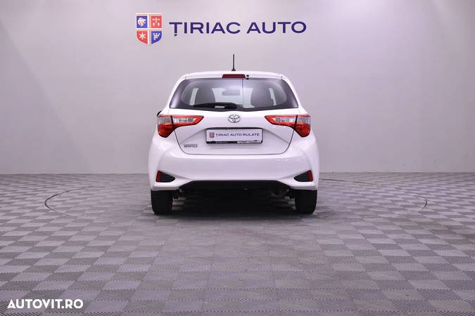 Toyota Yaris - 4