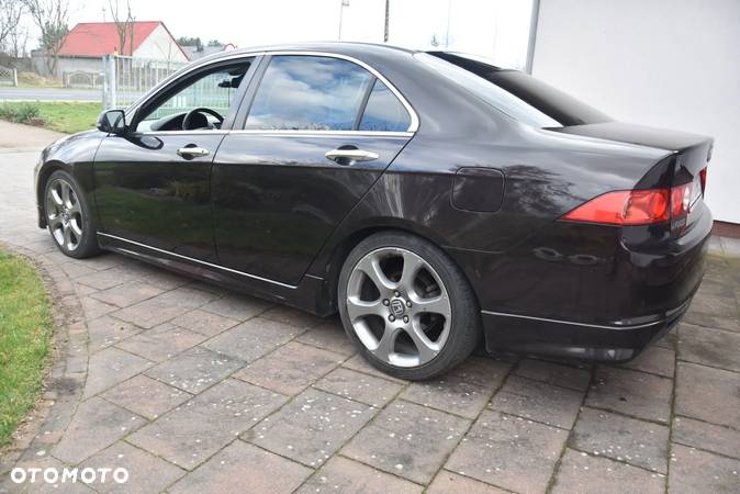 Honda Accord 2.0 Sport - 16