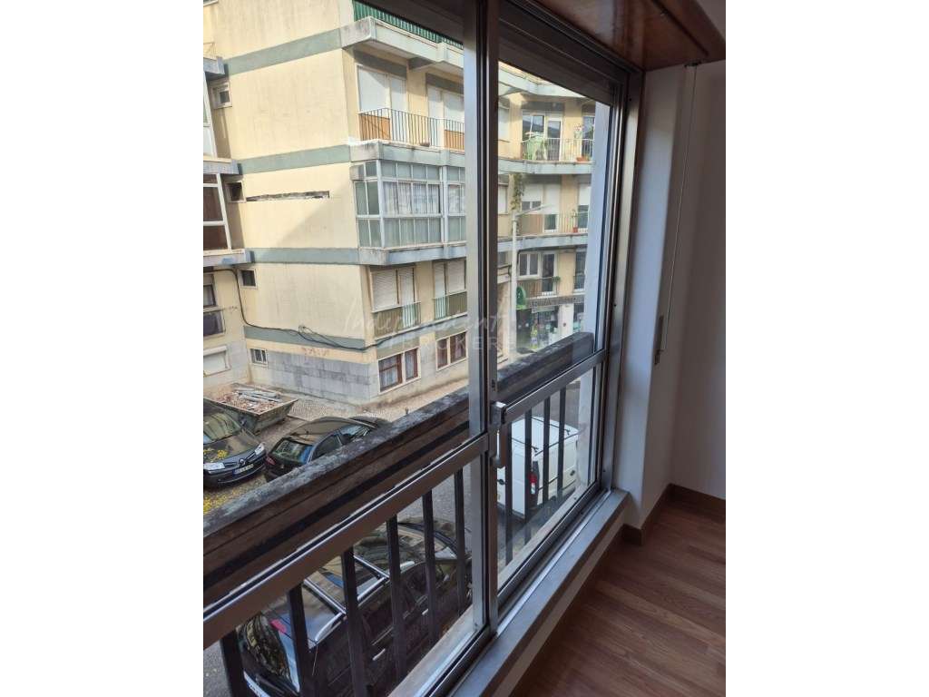 Apartamento remodelado e equipado - Grande imagem: 4/24