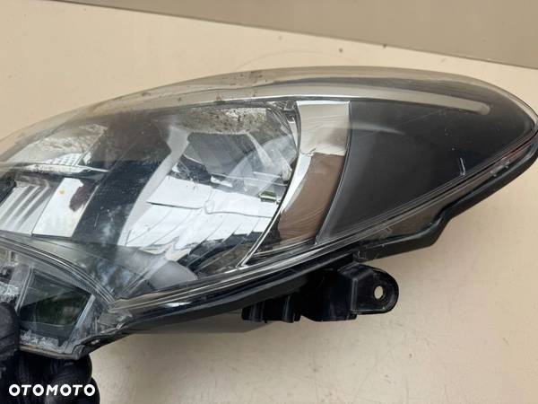 TOYOTA YARIS 3 III 10-14R LAMPA LEWY PRZÓD PRZOD LEWA PRZEDNIA - 7