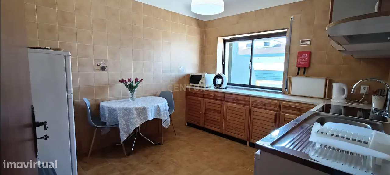 Apartamento T2 com Vista Mar | Último Piso | Tamargueira, Buarcos – Fi-11