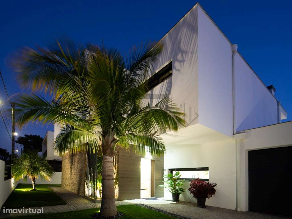 Moradia T4 Smart Home com Piscina, para Venda na Aroeira, Charneca ...-10