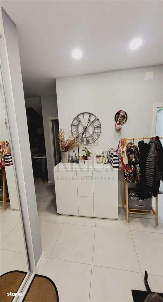 GIROC - 3 CAM - 2 BAI -2 TERASE - INCALZILE PARDOSEALA - LOC PARCARE - - Imagine principală: 2/10