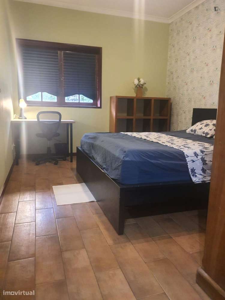 Quarto - localizado em Gulpilhares Porto - Grande imagem: 2/17