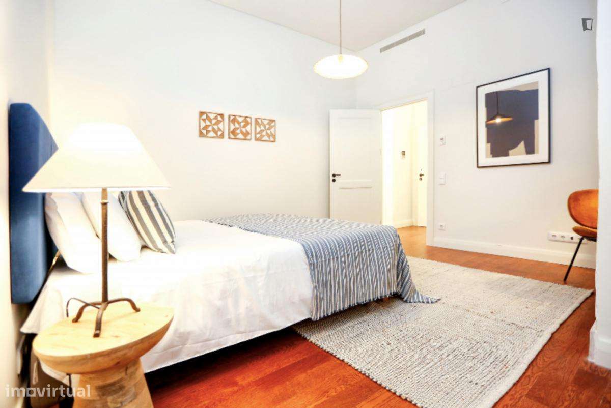 Apartamento com 2 quartos - localizado em Baixa Lisbon - Grande imagem: 2/9