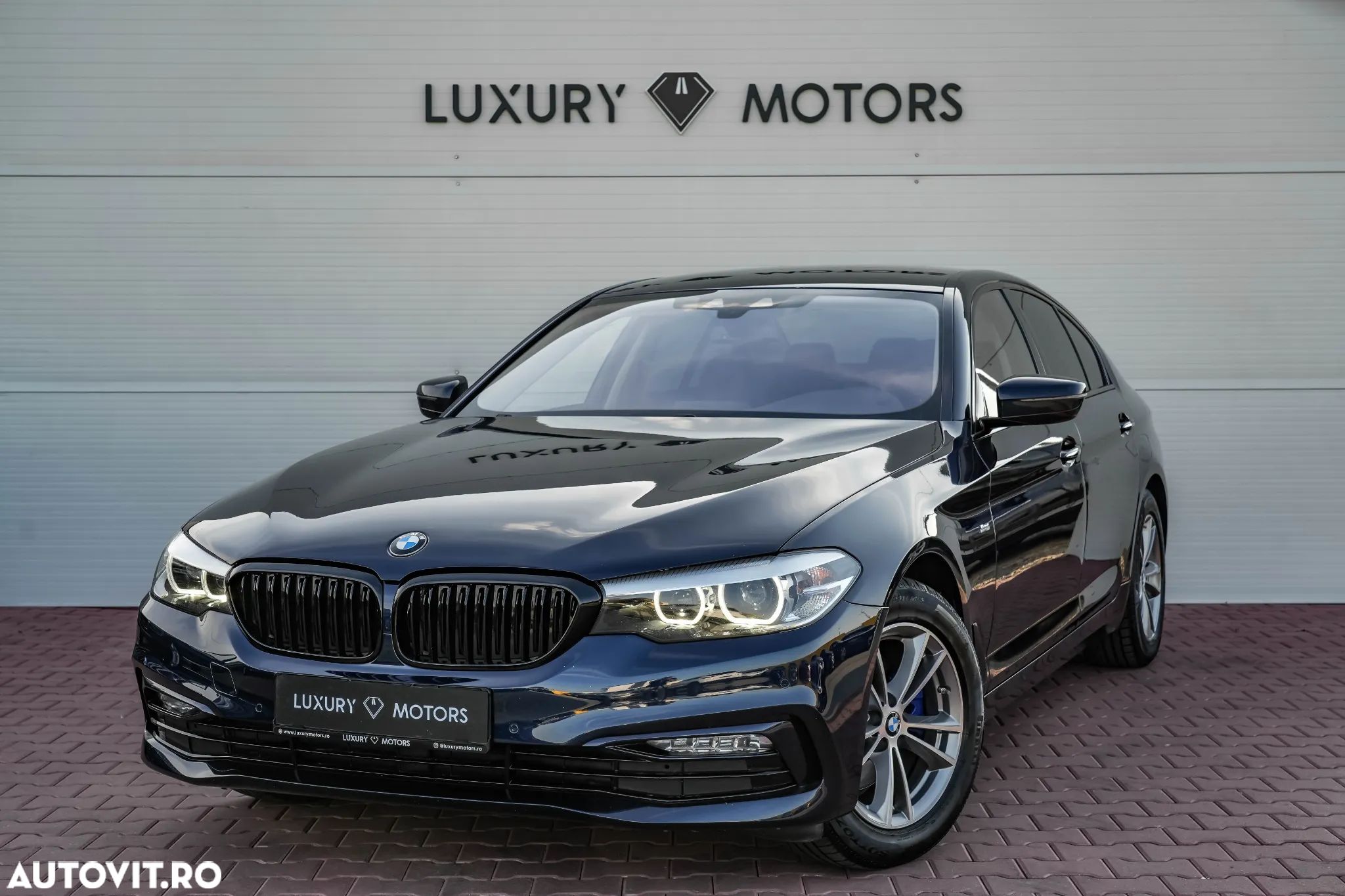 BMW Seria 5 520d xDrive Aut. - 1