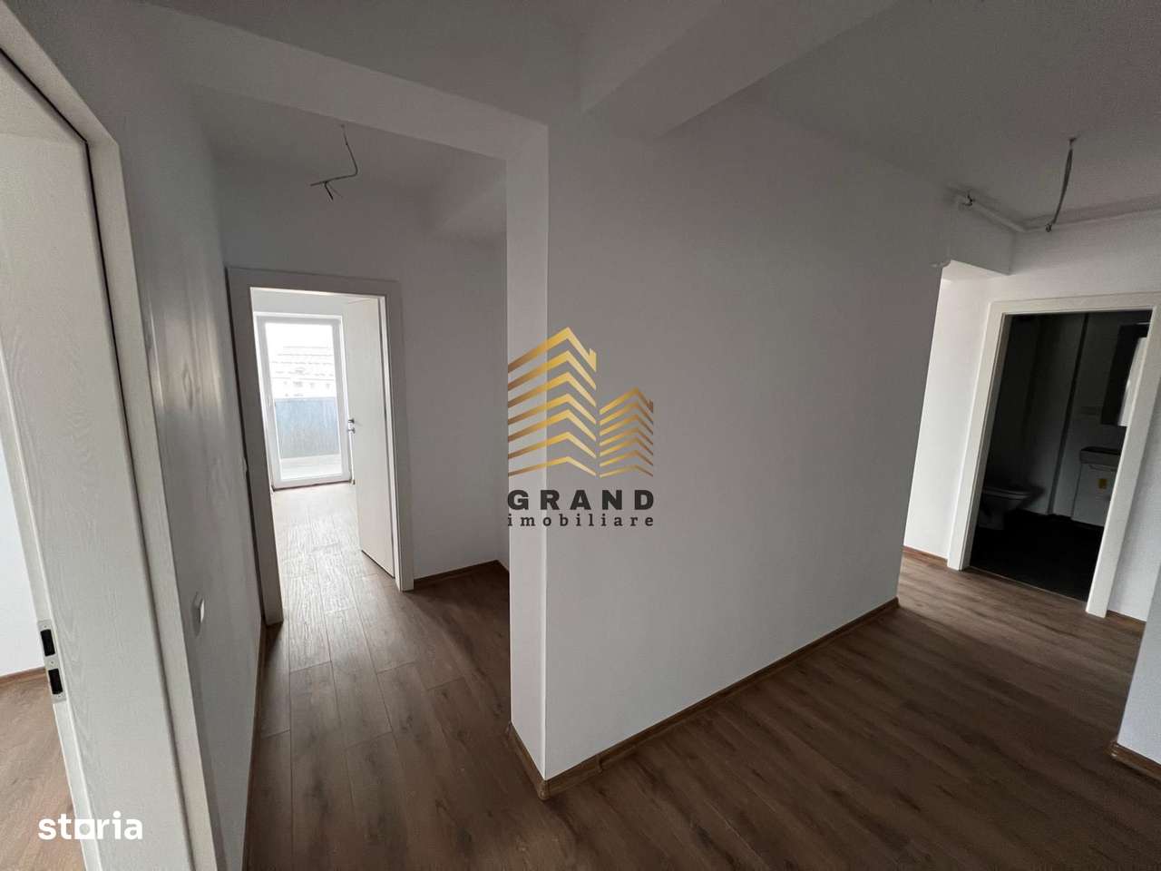 APARTAMENT ~ DECOMANDAT ~ DE VANZARE - Imagine principală: 2/10