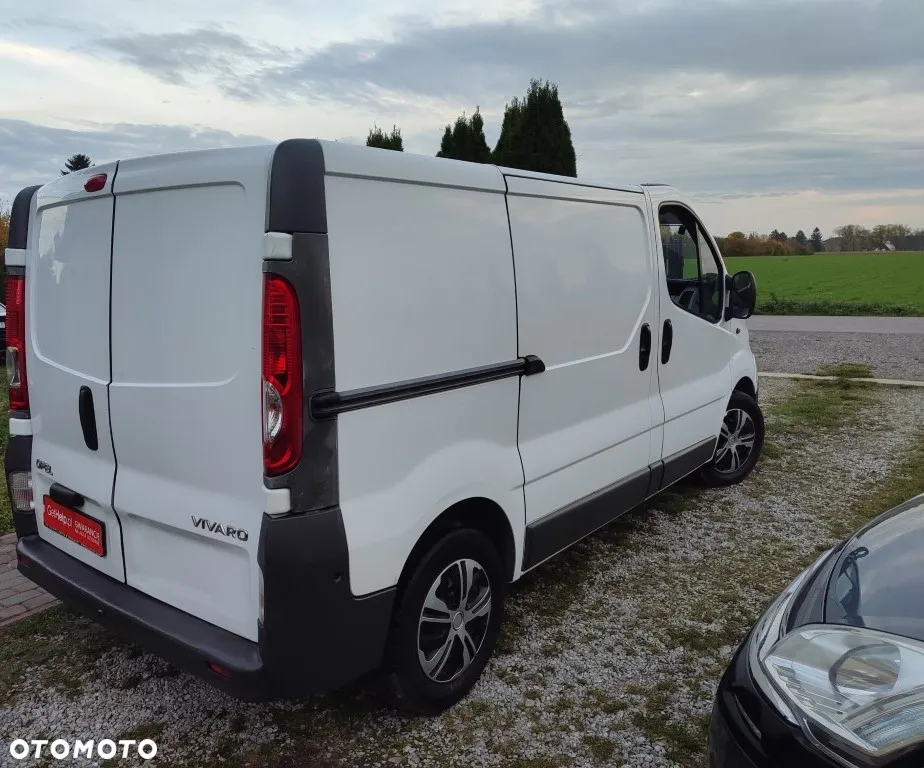 Opel VIVARO - 2