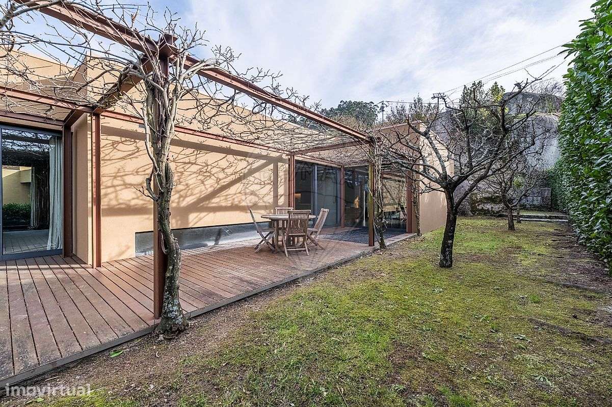 Moradia T5 para venda-12