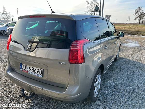 Peugeot 5008 - 7