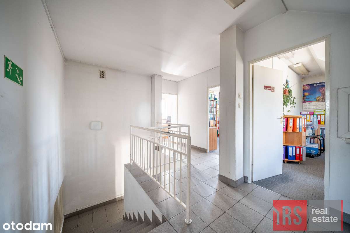 Budynek biurowy w Wawrze-16