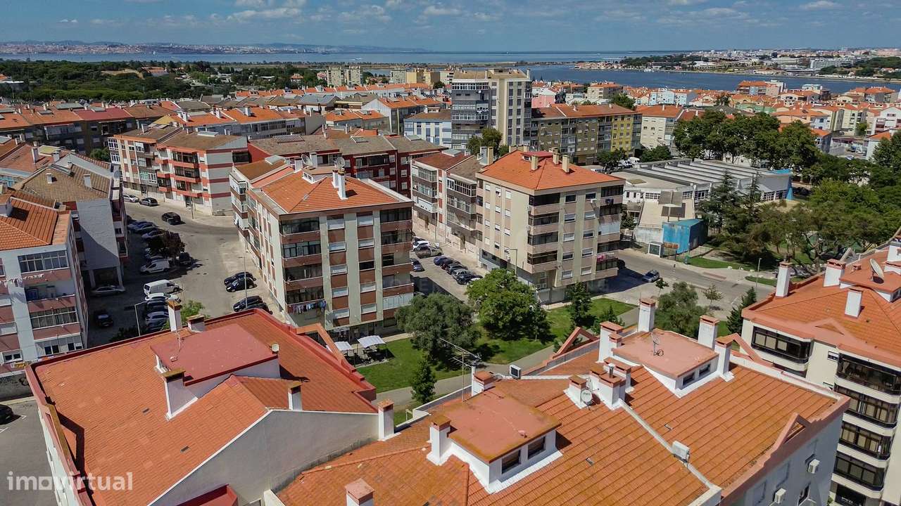 T3 Remodelado junto ás piscinas da Amora-53