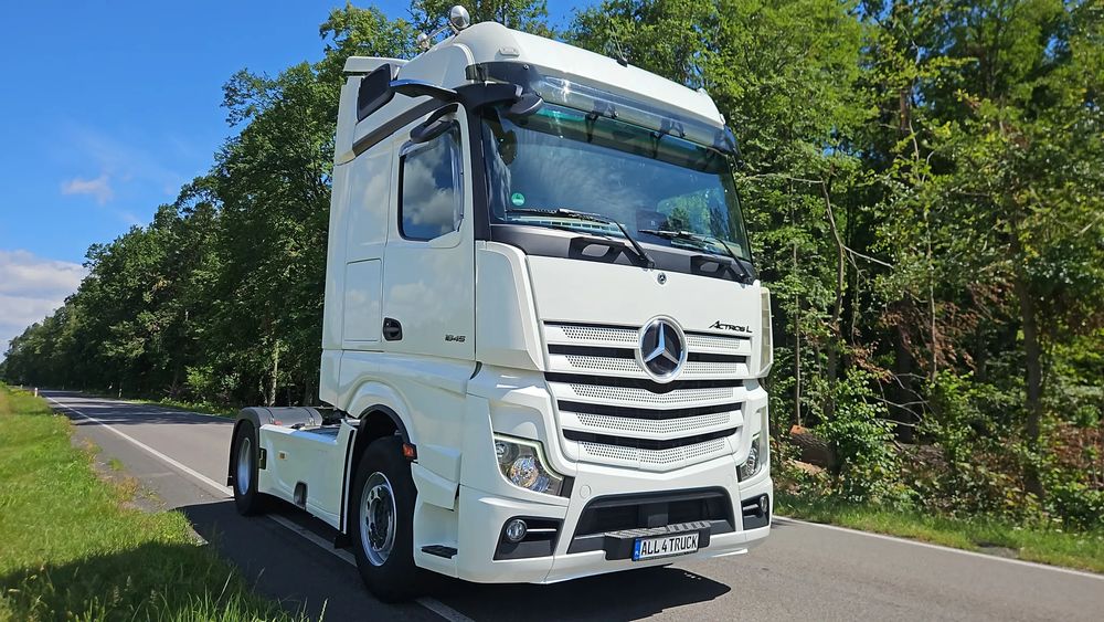 Mercedes-Benz Actros 2023