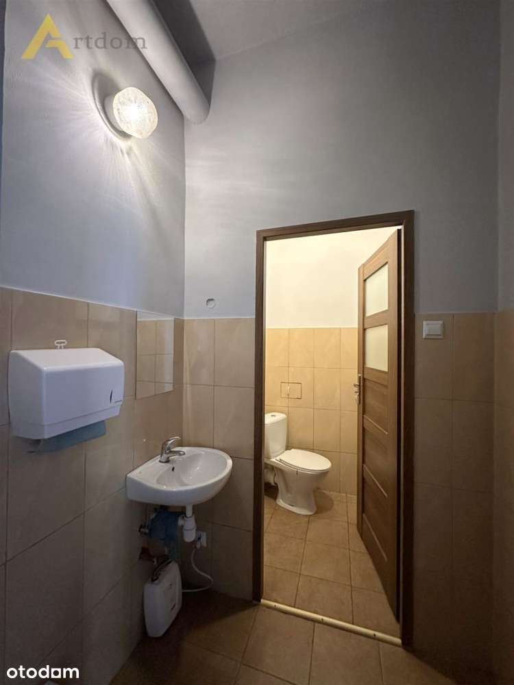 Lokal ul. Mickiewicza, wysoki parter, duża witryna-9