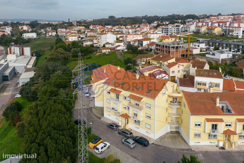 Apartamento T1+1 Duplex com Garagem - Grande imagem: 4/33