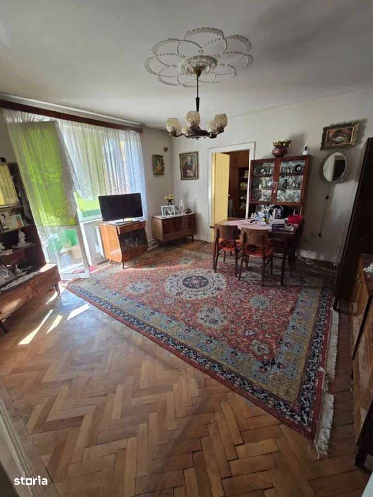 Apartament de Vânzare -Terezian-1