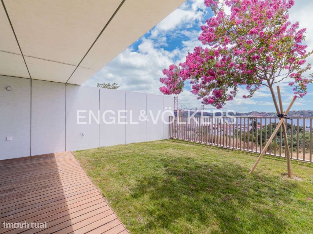 Moradia de Luxo T4 - Composição Única de Vida e Arquitetura - Grande imagem: 1/37