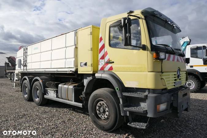 Mercedes-Benz ATEGO 2628 / 6X4 / PIASKARKA / SPECJALNY / UTRZYMANIE DRÓG / CZOŁOWNICA / - 10