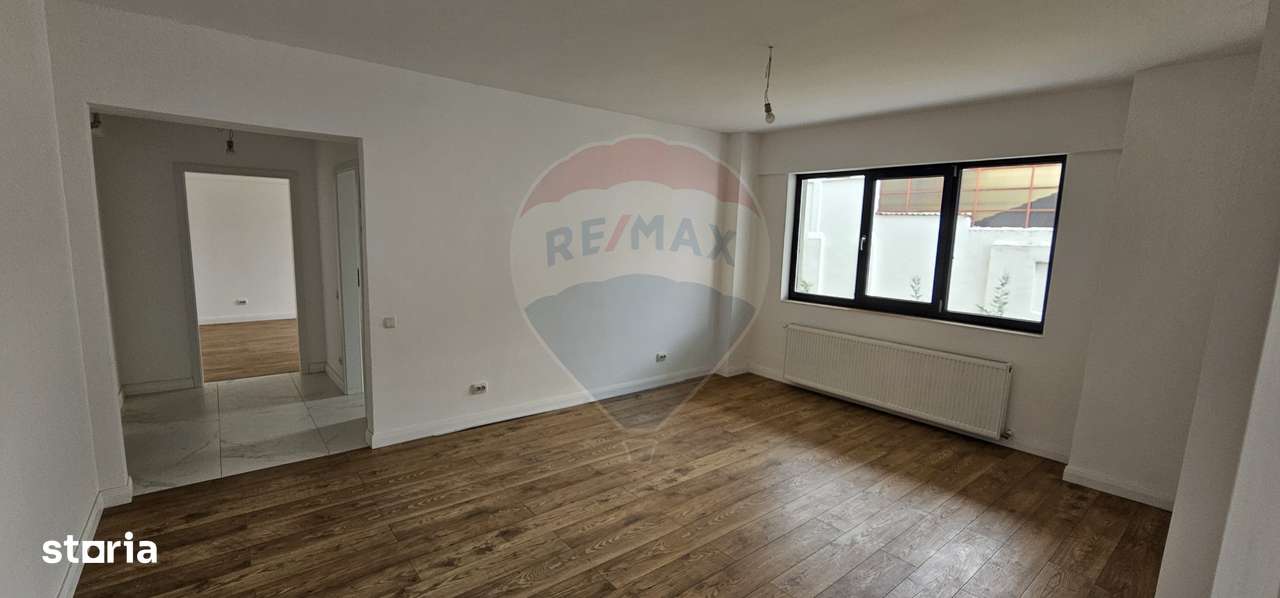 Apartament cu 3 camere de vânzare în zona Andronache - Imagine principală: 2/10