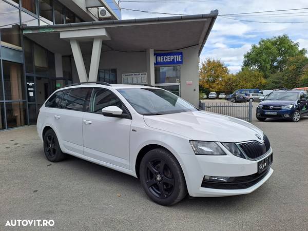 Skoda Octavia Combi Diesel 1.6 TDI DSG Style - 19