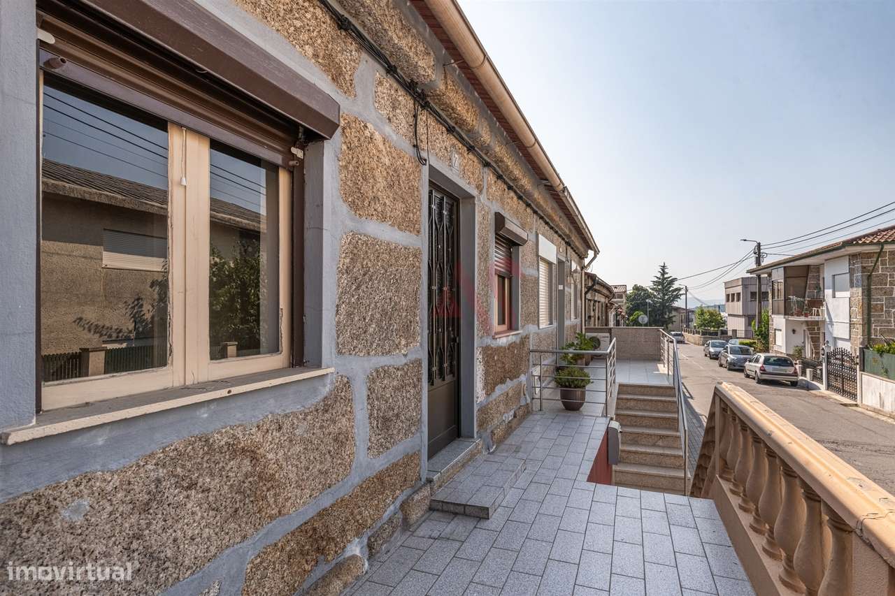 Moradia de Bairro para Reabilitar – Azurém, Guimarães - próxima da Uni - Grande imagem: 3/16