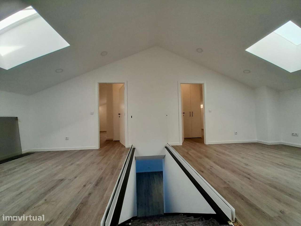 Moradia independente à venda na Rua António Sérgio, 14, Agualva-12