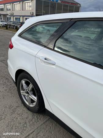 Ford Mondeo 2.0 TDCi Titanium - 3