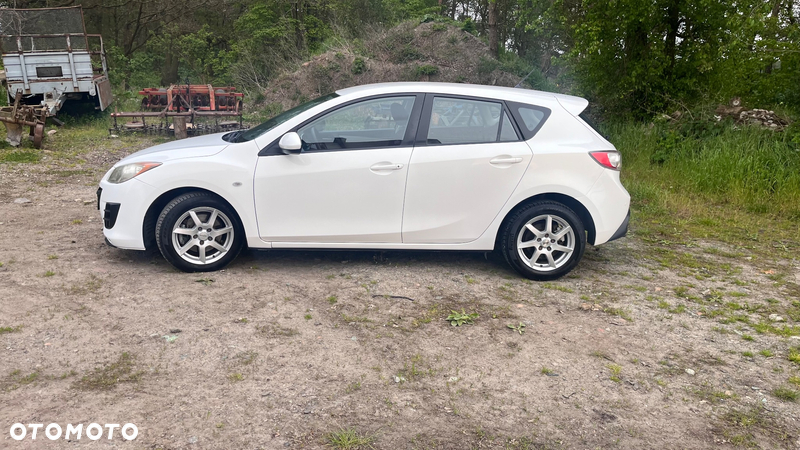 Mazda 3 2.0 Exclusive + - 6