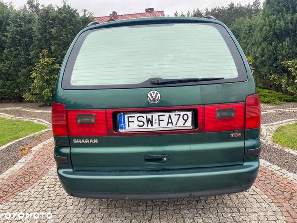 Volkswagen Sharan 1.9 TDI Comfortline - 12