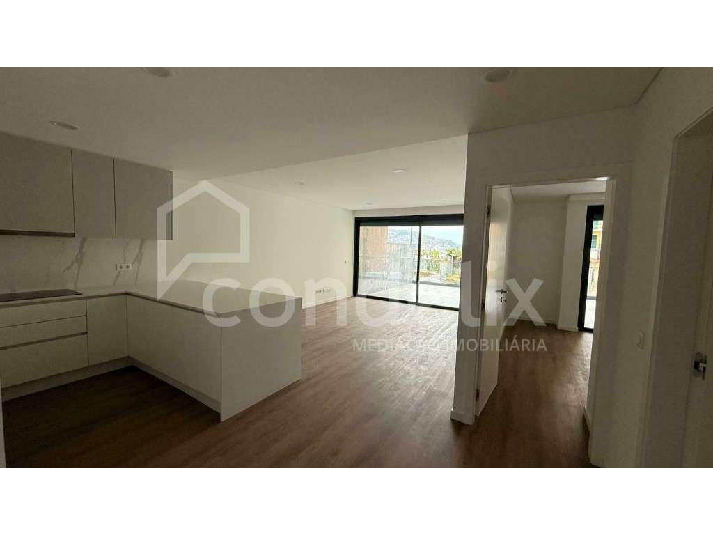 Apartamento T2 nos Barreiros - Grande imagem: 4/18