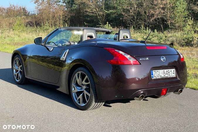 Nissan 370 Z Roadster Pack - 11