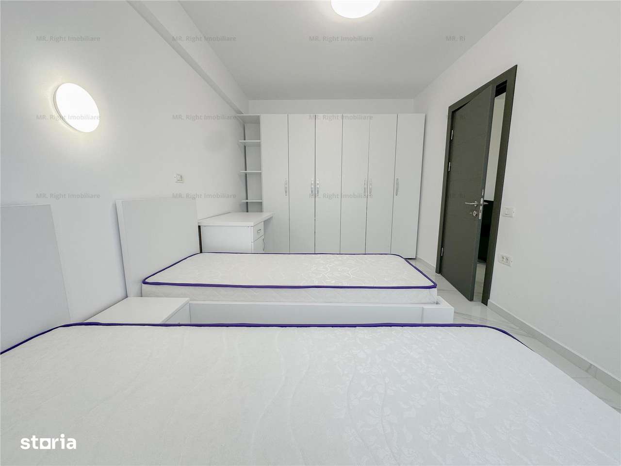 Apartament 3 camere central cu parcare si priveliste - Imagine principală: 5/8