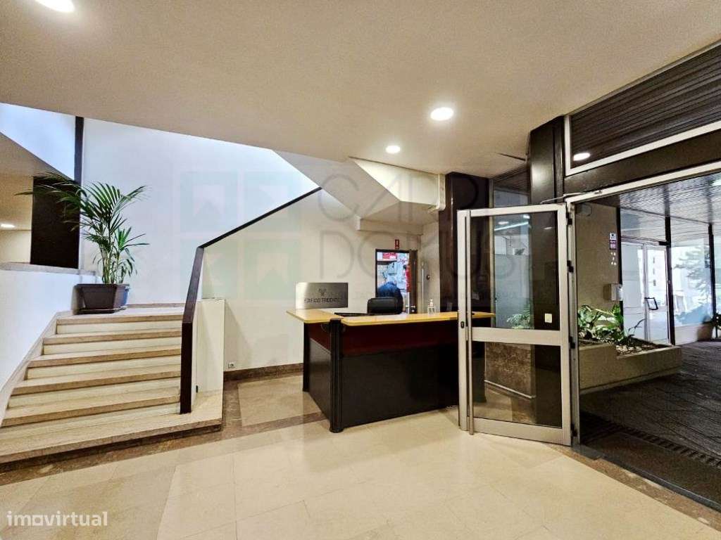 Luminoso escritório , localização central nas Avenidas Novas, em Li... - Grande imagem: 5/51