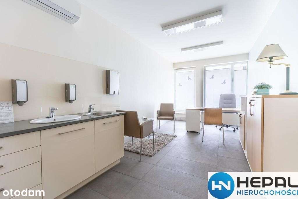 Na sprzedaż lokal po przychodni w centrum Kielc-2