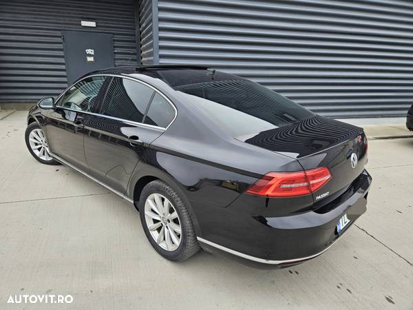 Volkswagen Passat Variant 2.0 TDI DSG Highline - 4